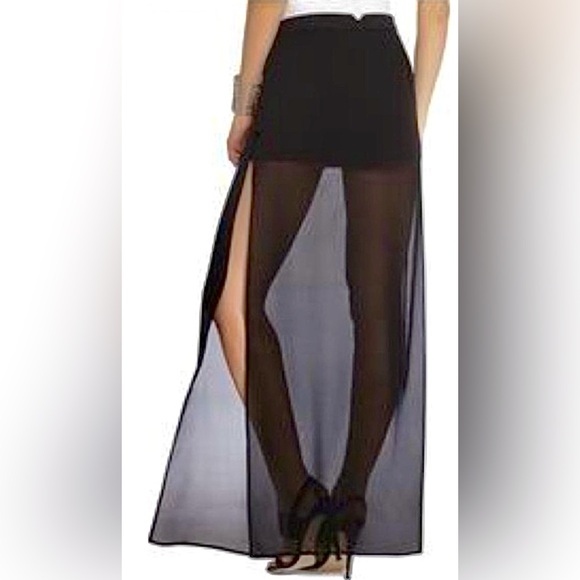 BCBGMaxAzria Beshoy Shorts w Silk Chiffon Maxi Overlay w Front Slit & Zip Shorts - Picture 8 of 12